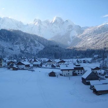 Skifahren in Gosau Johanna VIERTHALER Ferienwohnungen