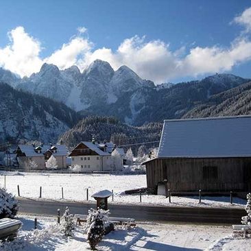 Skifahren in Gosau Johanna VIERTHALER Ferienwohnungen