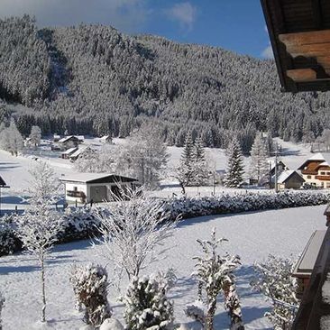 Skifahren in Gosau Johanna VIERTHALER Ferienwohnungen